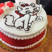 Pastelería La Golosa pastel con una gata