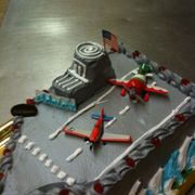 Pastelería La Golosa pastel de pista de aviones